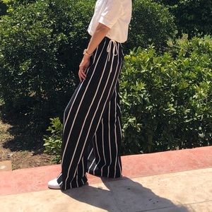 Wide leg pants